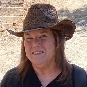 Meet your Posher, Deborah